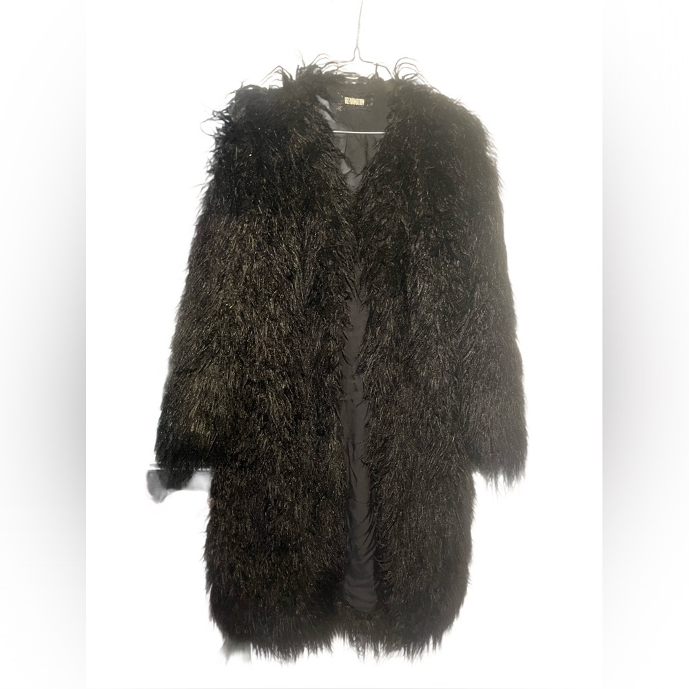 Elegant Feather Black Fur Coat